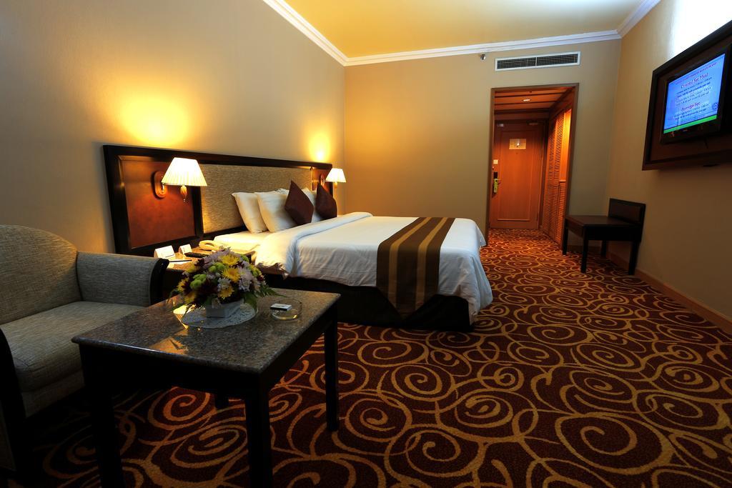 Mega Hotel Sdn Bhd Miri Habitación foto